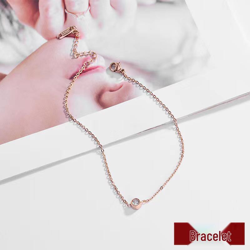 Женский модный браслет из титановой стали: Элегантный японский и корейский дизайн, Нержавеющая сталь с защитой от выцветания, Универсальные ювелирные изделия.