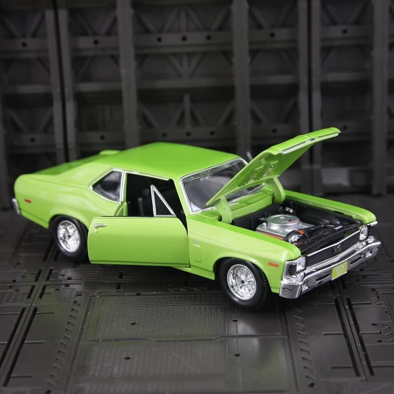 Maisto 1:24 Chevrolet Nova SS alloy car model doors and hood can be opened suitable for collection and can be given as a gift