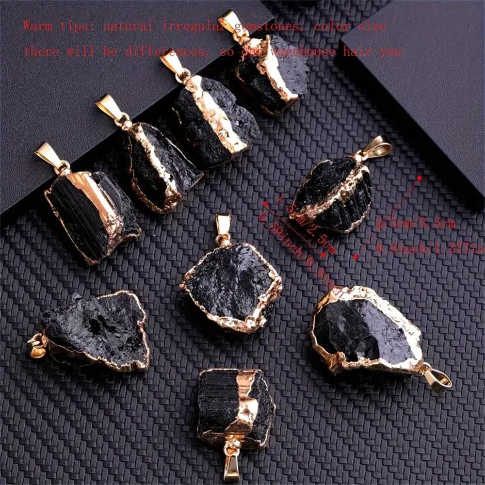 Ожерелье с подвеской из натурального черного турмалина с необработанным камнем, позолоченным краем, горячая распродажа с черным кожаным шнуром, прямые волосы от производителя.