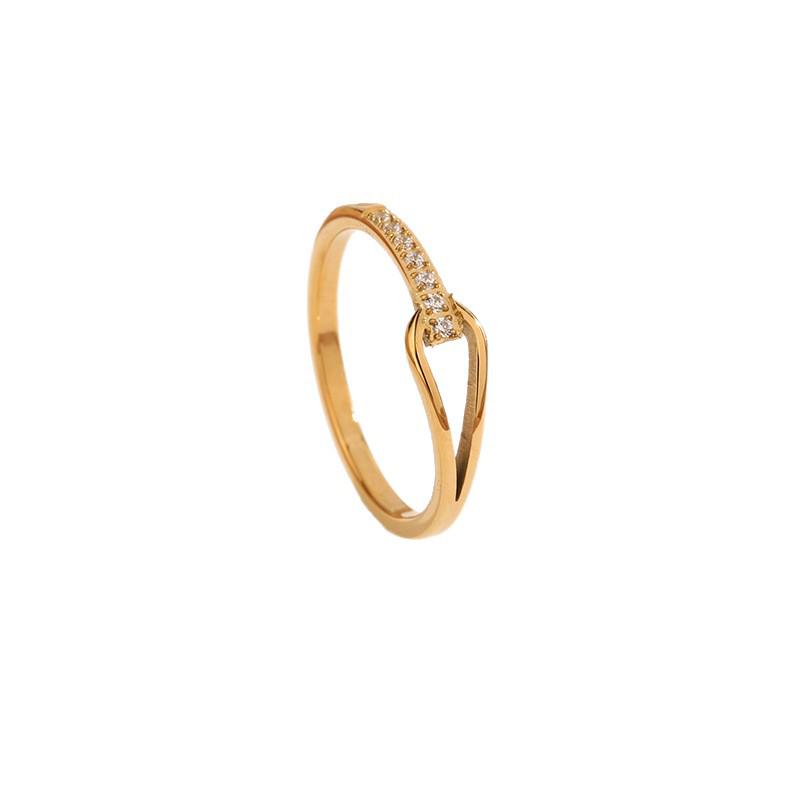 Elegant Water Drop Rhinestone Ring for Women - Versatile Claw Setting Design