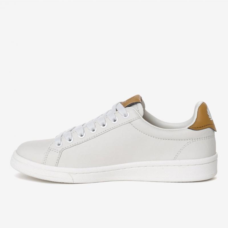 Fred Perry Белые кожаные кроссовки B721