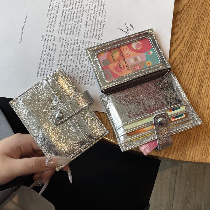 Изысканный женский антимагнитный держатель для карт из натуральной кожи 2025 года, тонкий и высококлассный дизайн.