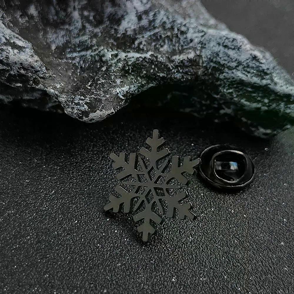 Original design punk style snowflake gold-plated stainless steel badge waterproof brooch black suit lapel pin silver