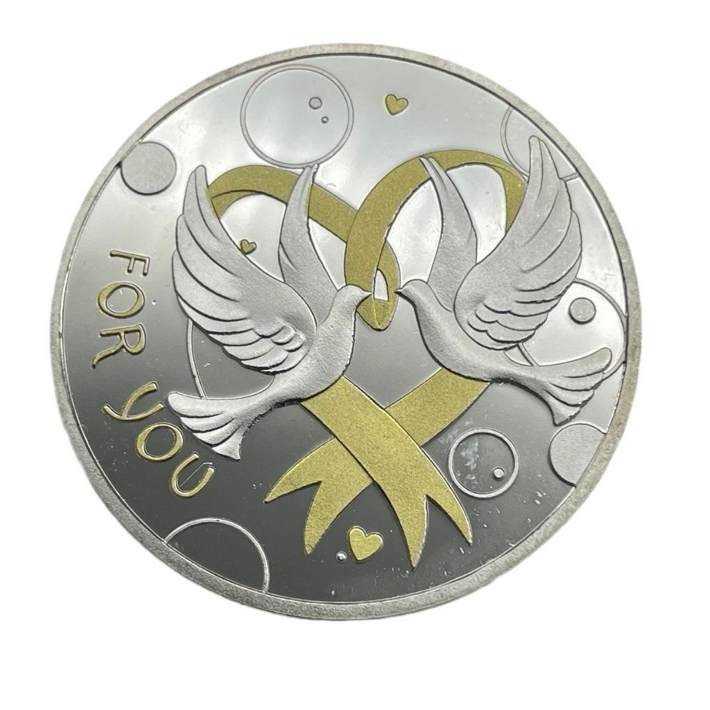 Russian love bipedal heart-shaped silver plated commemorative coin, collection, Qixi lovers silver coin, heart-shaped rose commemorative coin