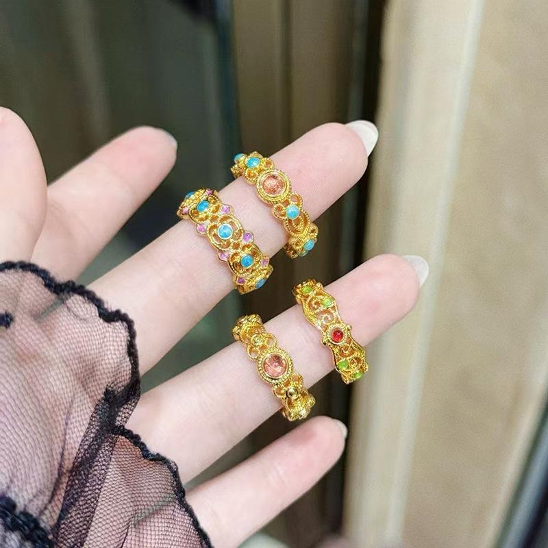 Classical Hollow Flower Vine Pigeon Open Ring Medieval Vintage Temperament Color Treasure Personality Ring