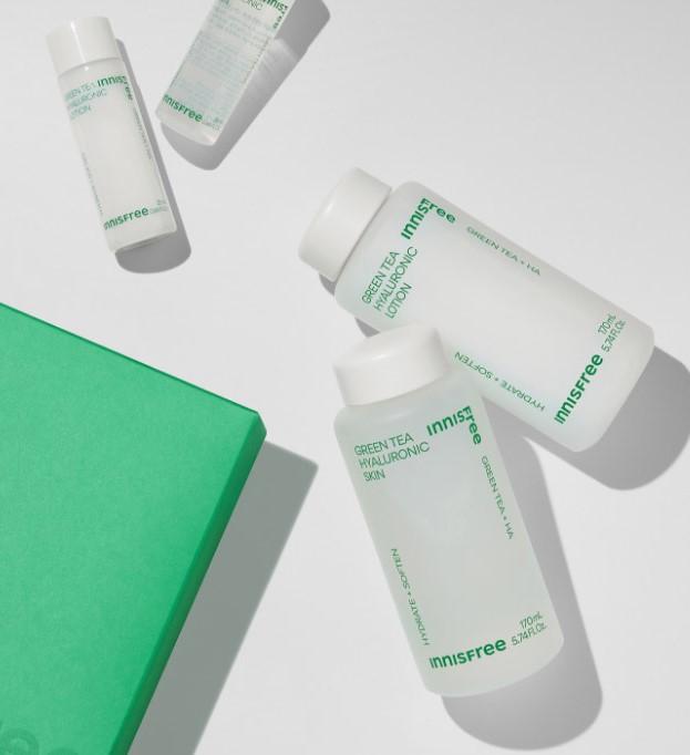 Innisfree Набор для ухода за кожей с гиалуроновой кислотой и зеленым чаем