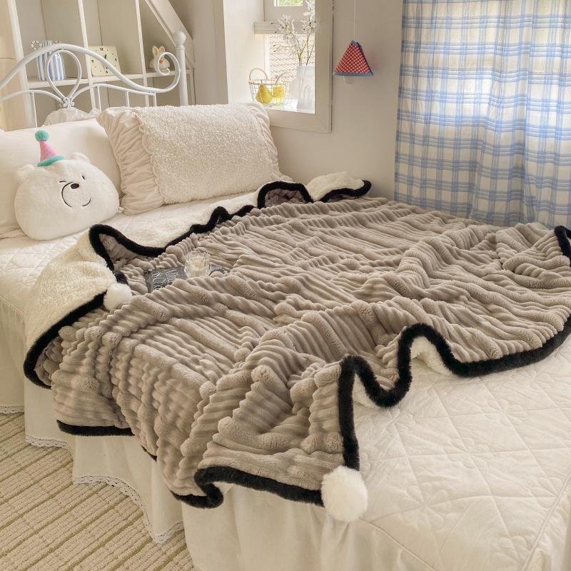 Soft Flannel Throw Blanket Lightweight Warm Bed Blanket For Bedroom Couch