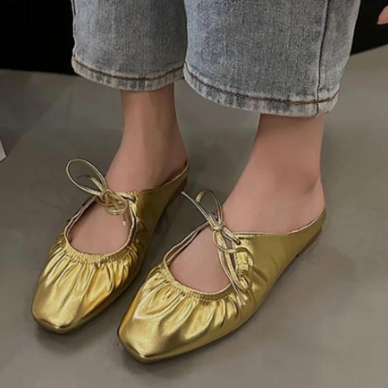 Женская обувь 2024 года, горячая распродажа, женские тапочки на шнуровке, осенние, закрытый носок, однотонные, плиссированные, на толстом каблуке, лаконичные повседневные туфли для женщин