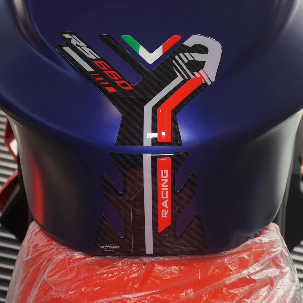 labelbike 3D-наклейка на бак, защита, совместимая с Aprilia RS6602022, красная