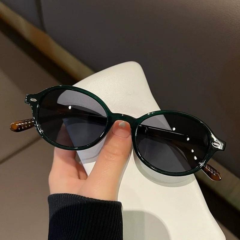 Модные корейские солнцезащитные очки с овальной черной оправой и чайными линзами, женские и мужские, защита от УФ-лучей, легкие, с маленькой оправой, солнцезащитные очки UV400