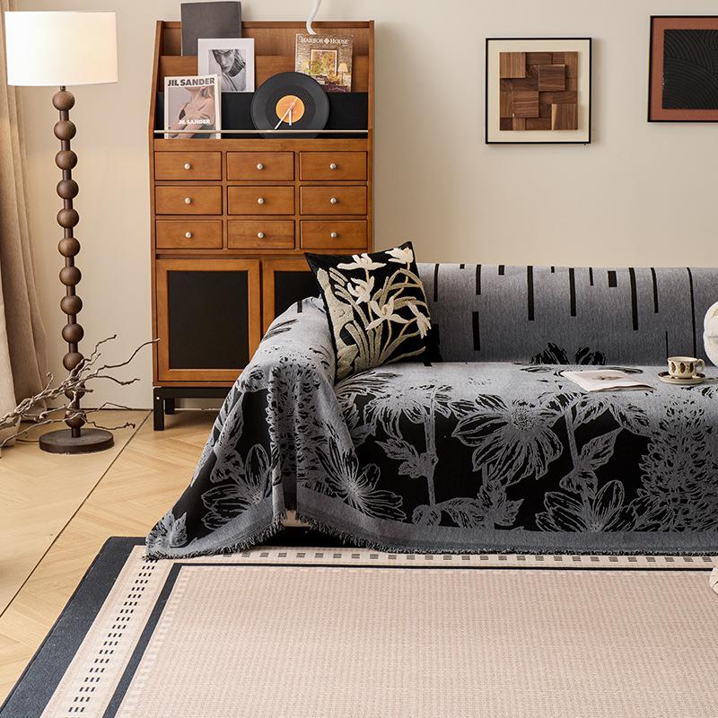 Vintage Style Four Seasons Full Cover Sofa Protector Cat Scratch Resistant Sofa Throw