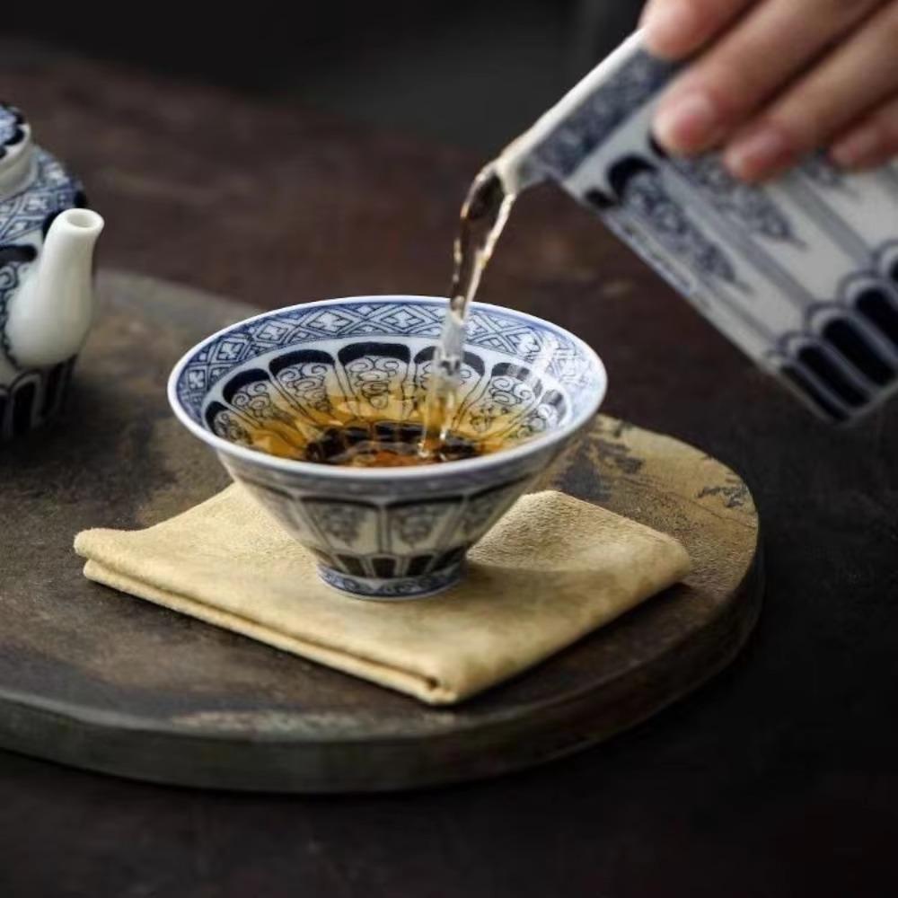 Blue&White Porcelain Tea Cup-Antique Scrolling Floral Master Cup,Chinese Gongfu Tea Ceremony Set,Premium Hand-Painted Ceramics