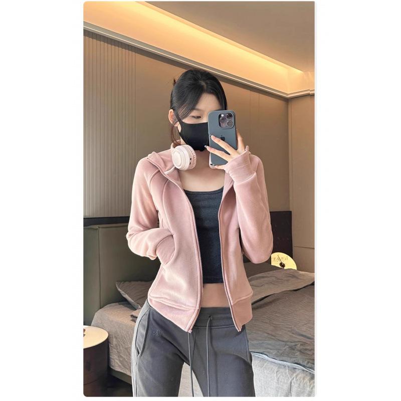 Женская спортивная куртка Lulu из двухстороннего плотного бархата Ollie в американском стиле с капюшоном и высоким воротником - осень/зима 2024 г.