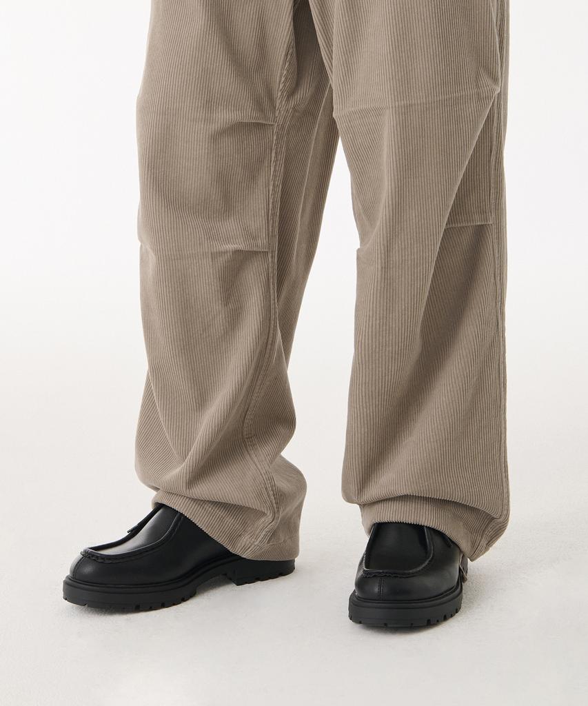 MUSINSA STANDARD Corduroy Parachute Pants [Light Beige]