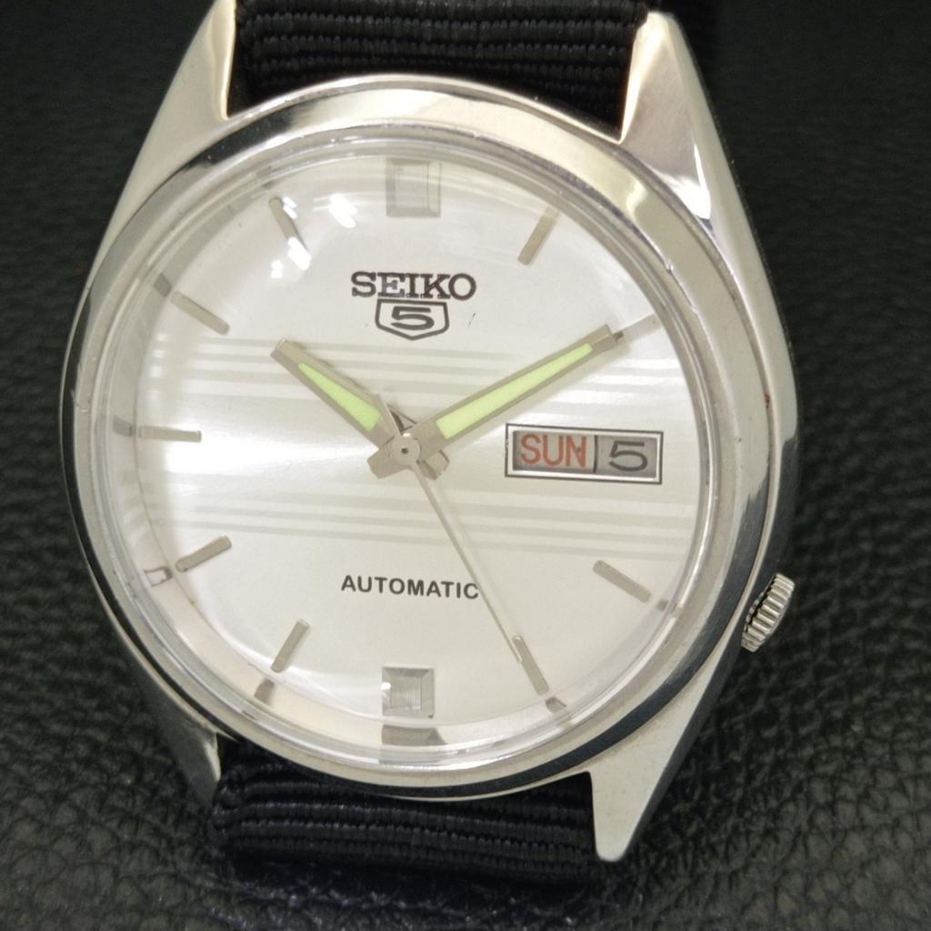 ВИНТАЖНЫЕ МУЖСКИЕ ЧАСЫ SEIKO 5 AUTOMATIC 7009A ЯПОНИЯ СЕРЕБРИСТЫЙ ЦИФЕРБЛАТ a701260-5 R206a-a701260