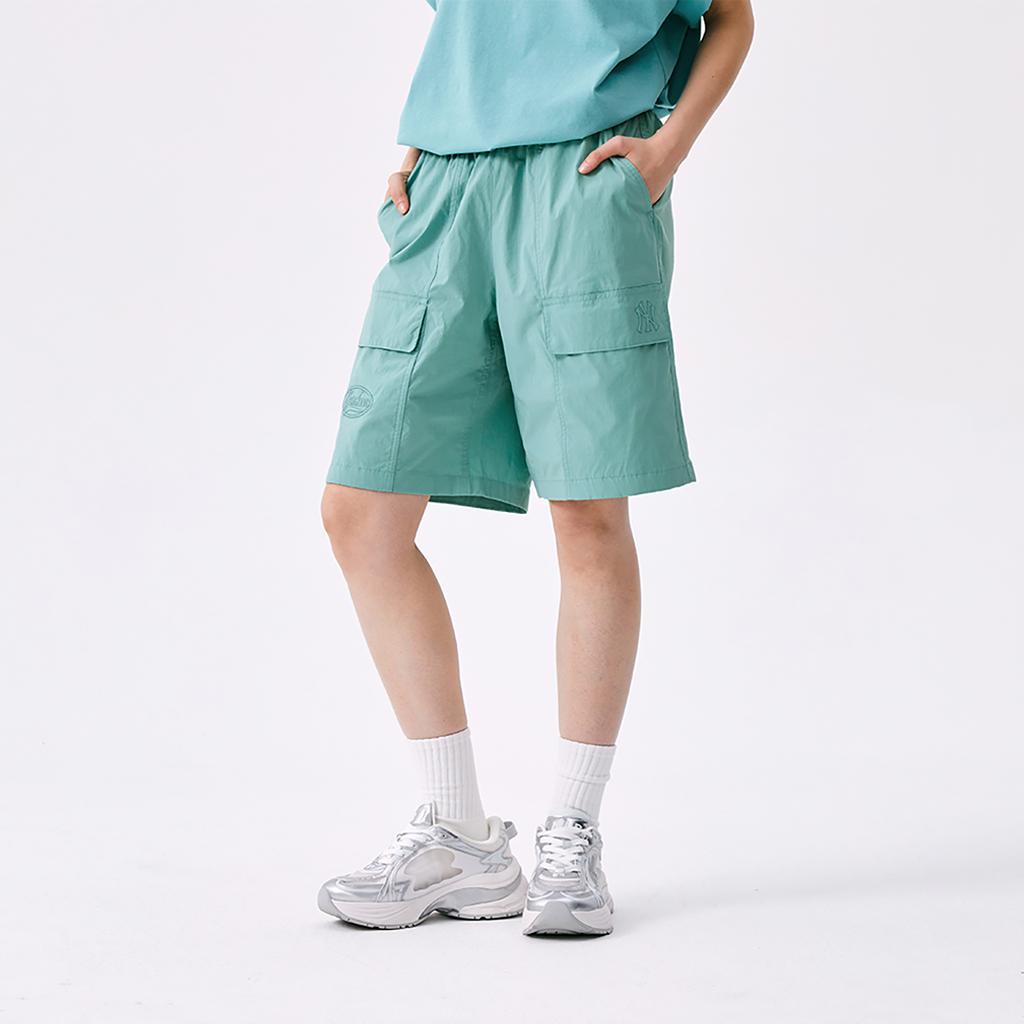 New MLB Preppy Style Collection New York Yankees SS25 Cargo Shorts Unisex Mint Green 3ASMV0553-50MTM