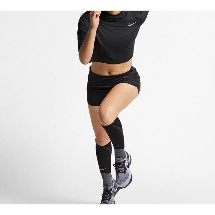 Nike Повседневные шорты женские черные средние AQ5417-010