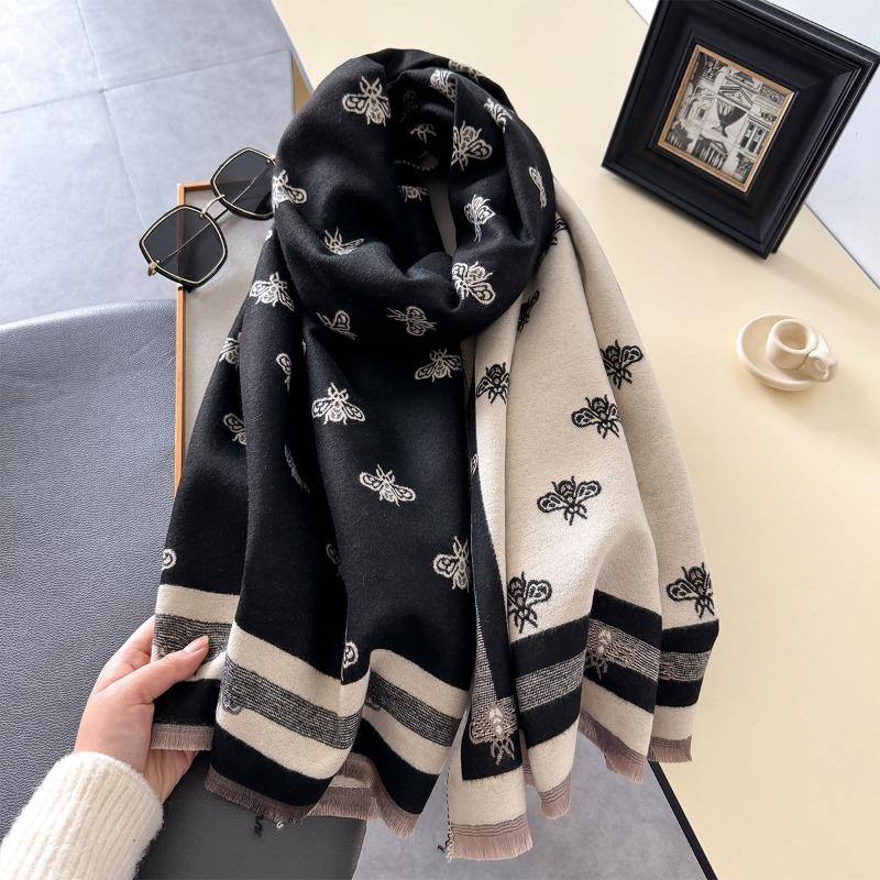 2024 New Korean Version New Geometric Fashion Double-sided Imitation Cashmere Warm Scarf with High-end Feel