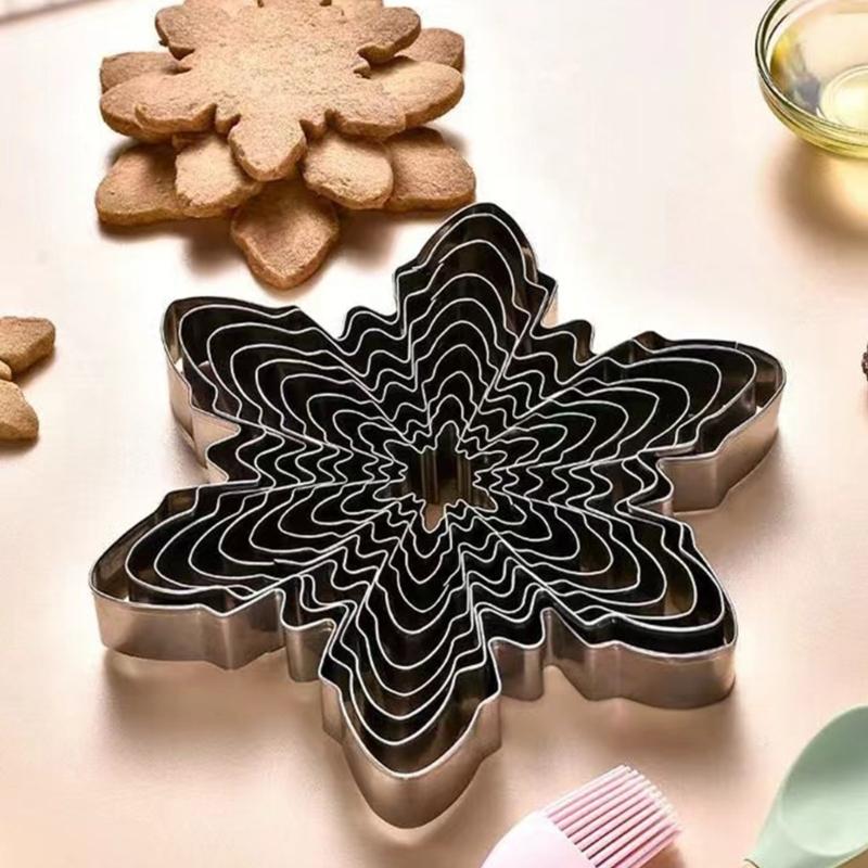 10 Piece Snowflake Cookie Molds Set Durable Nonrust Steel Baking Tool For Christmas New Years Party Treats