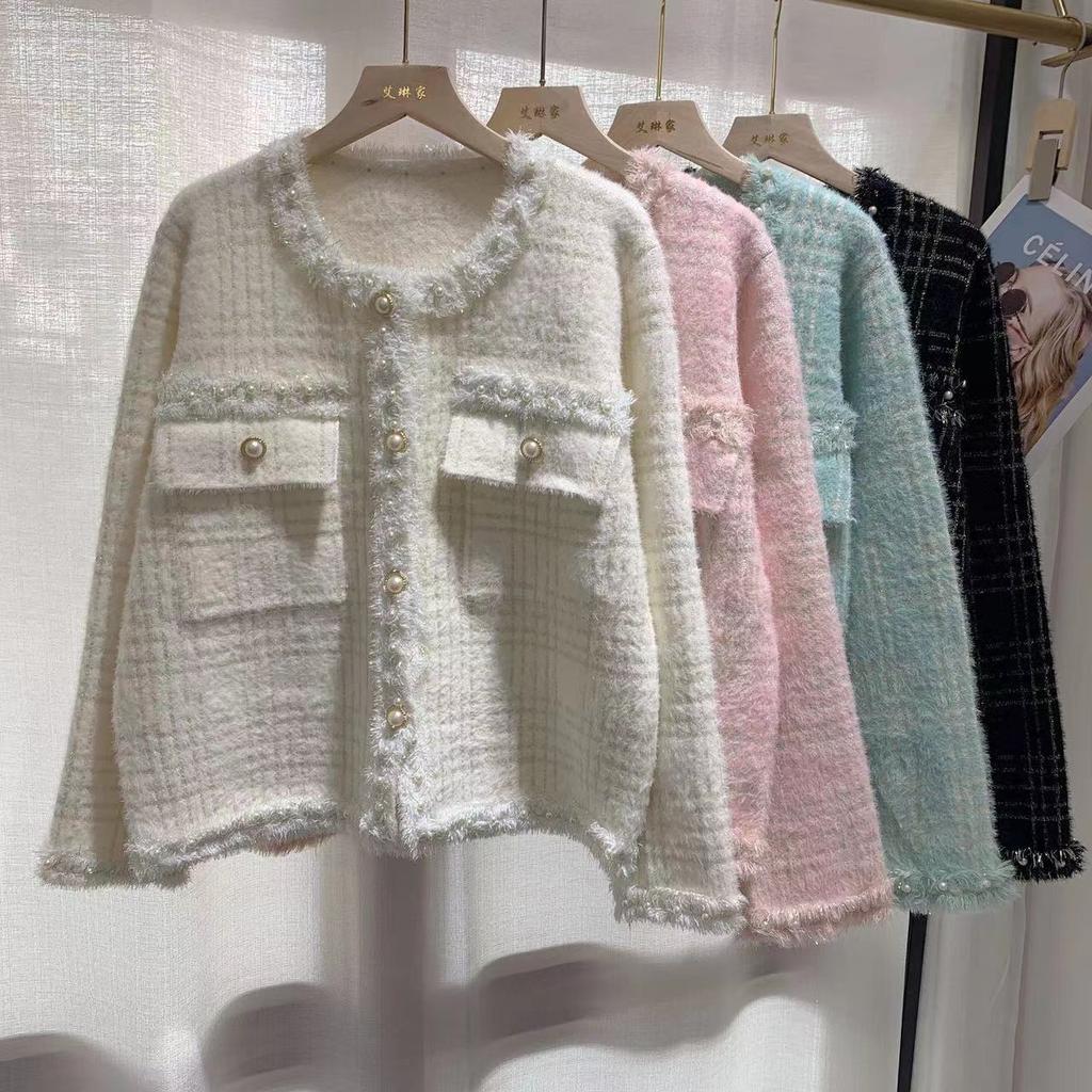 Autumn and Winter Women's Coat Jackets Celebrity Pearl Buckle Knitted Cardigan Short Jacket Temperament Sweater