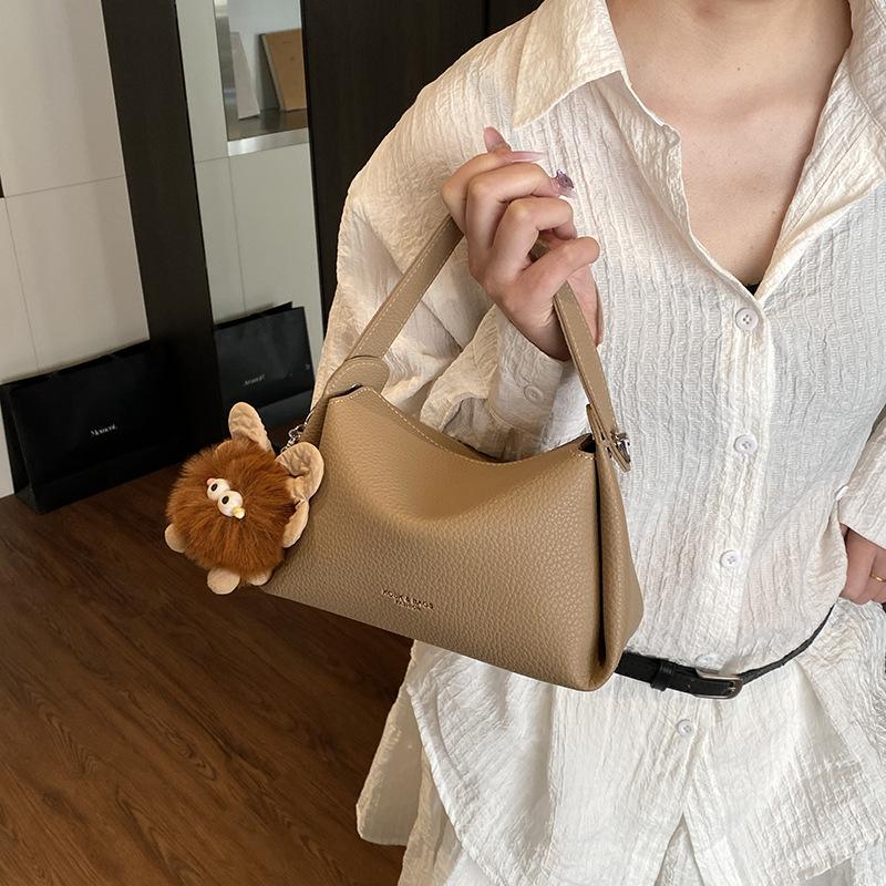 Супер огонь маленькая сумка женская весна и лето универсальная 2025 новая простая сумка-мессенджер женская популярная маленькая квадратная сумка в этом году