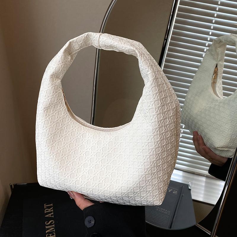Популярная плетеная сумка подмышку в новом стиле с французской текстурой, высококлассная ручная сумка-полумесяц для женщин