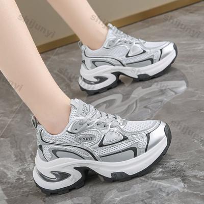 Женские дышащие сетчатые кроссовки на массивной платформе 2025 весна, повседневная удобная обувь на толстой подошве, женские кроссовки на шнуровке серебристого цвета