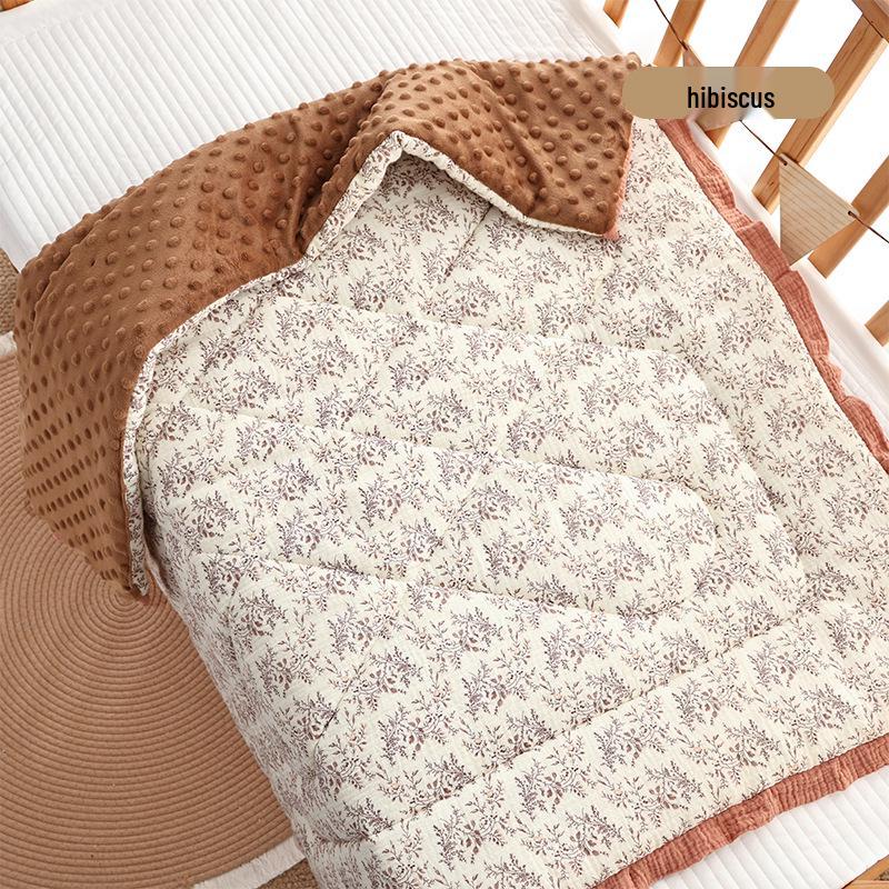 Three-Piece Pure Cotton Baby Bedding Set - Bean Cover Blanket, Cloud Pillow, Ruffled Quilt for Spring/Autumn