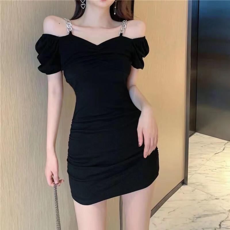 Женский короткий плиссированный комплект черного цвета