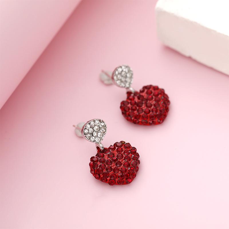 Серьги-подвески в форме сердца из серебра 925 пробы — модные, универсальные и в корейском стиле с акцентами из стразов