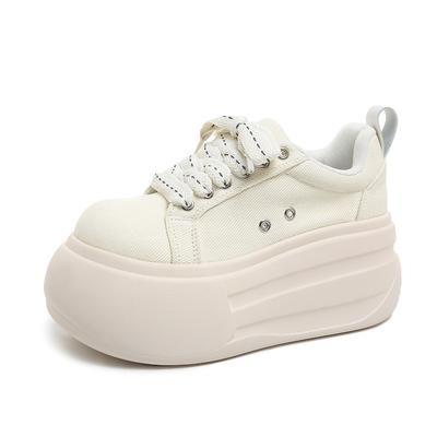 Женская обувь – Кроссовки