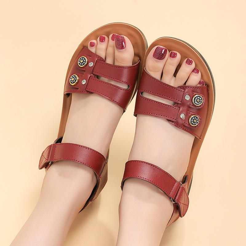 Сандалии для мам, женские, летние, с плоской подошвой, для людей среднего возраста, нескользящие, для людей 40 лет, с мягкой подошвой, 50, с воздушной подушкой, для людей среднего и пожилого возраста, для бабушек и пожилых людей, кожаные