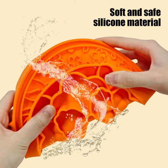 Pet Slow Feeder Mat, Soft Silicone Dog Lick Mat, Prevents Choking, Slow Feeder Dish for Dogs Cats Kibbles Thick Treat