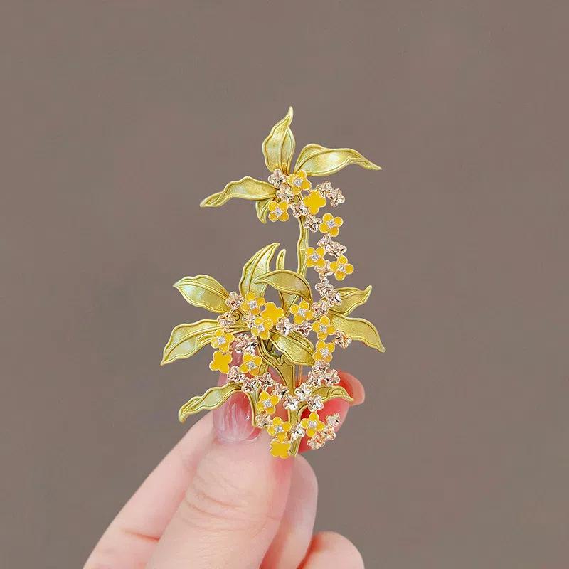 Sunward Growth Sunflower Brooch: Elegant Women's Corsage Pin for College Entrance Suits