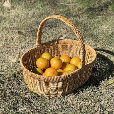 Корзина из ротанга в японском стиле - Большая элегантная плетеная вручную корзина для пикника и продуктов. Прочная пластиковая рама и крепкая ручка.