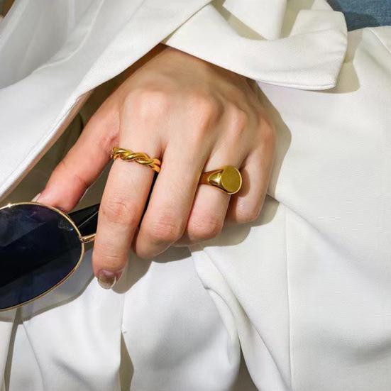 Retro Ring Pure Color Polished Titanium Steel Round Surface Simple Style Multi Sizes Anti-Rust Lightweight Finger Jewelry