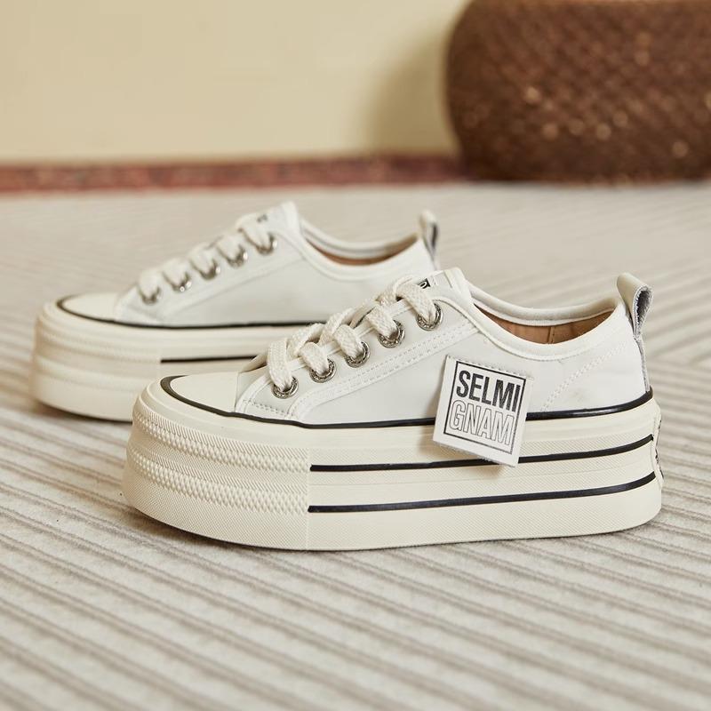 Half Slippers Women's Summer Wear 2025 New Internet Celebrity Explosion Small Thick Sole Heel Canvas Shoes