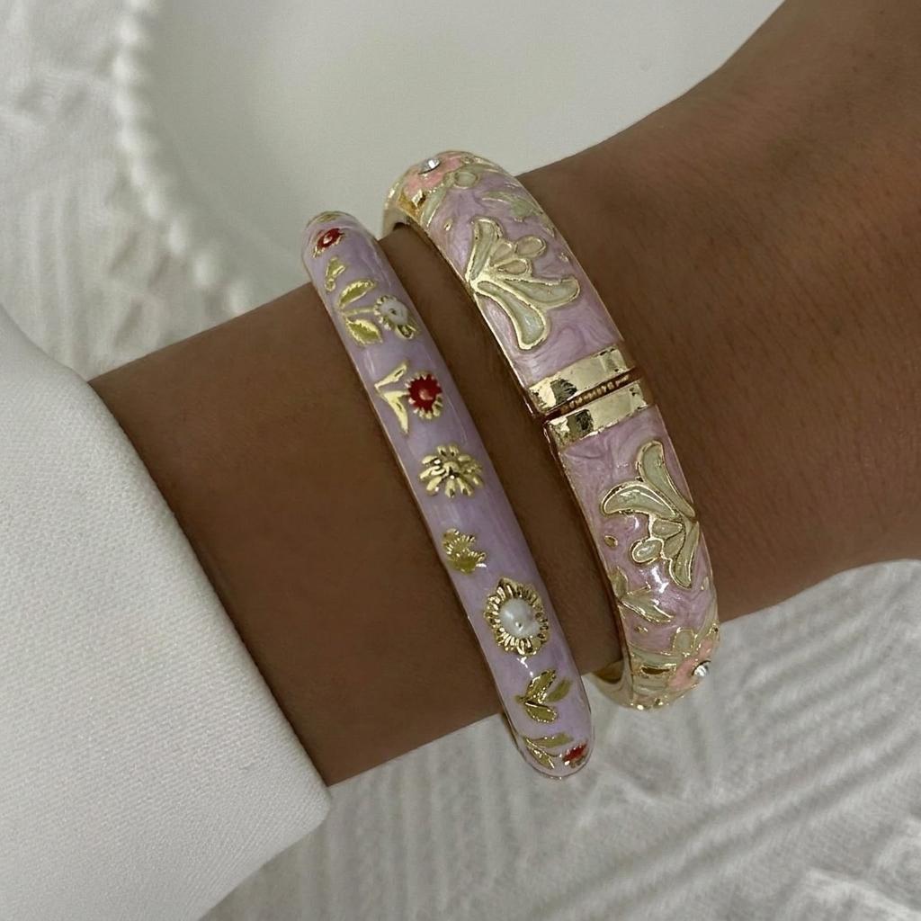 2Pcs Chunky Enamel Flower Bangles Set for Women Ethnic Style Hollowed Floral Cloisonne Bracelet Vintage Charms Jewelry Gifts