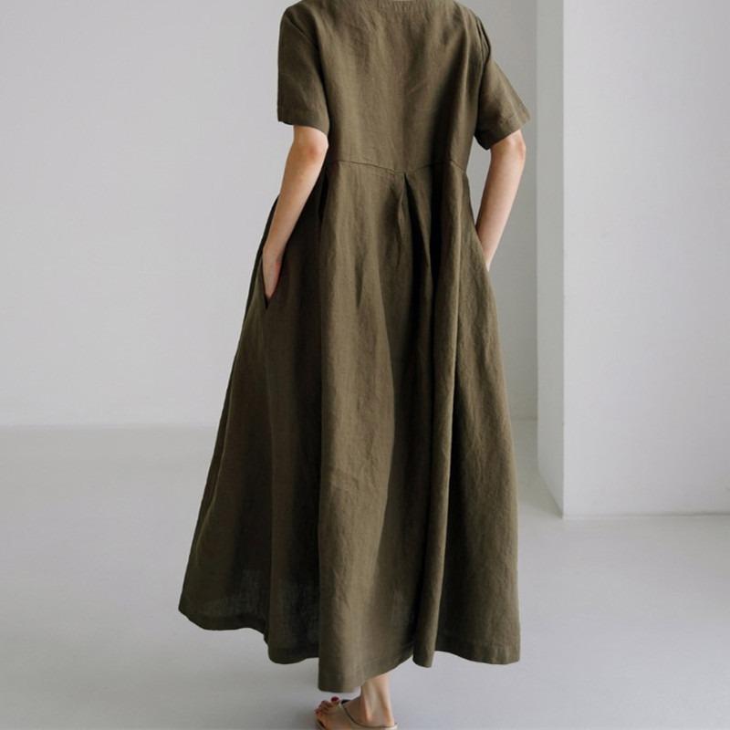 Платье выше колена с высокой талией. Повседневное платье-комбинация больших размеров.