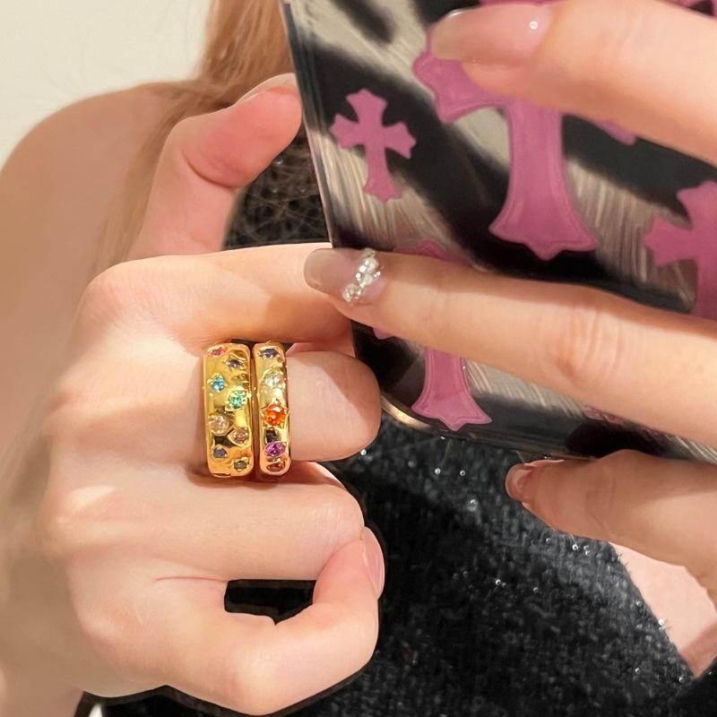 Высококлассные глянцевые инкрустированные цветными бриллиантами кольца для женщин, уникальный дизайн, штабелируемое сверкающее модное кольцо, ювелирные изделия для вечеринок в стиле легкой роскоши