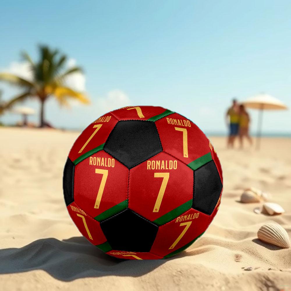 Футбольный мяч Cristiano Ronaldo, размер 5, разноцветный, подходит для всех возрастов, сшит машинным швом, материал ПВХ, соревновательного качества, прочный и с высоким отскоком