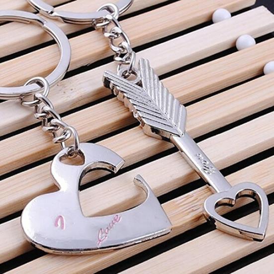 2Pcs/Set Creative Cupid's Arrow Heart Key Chains Key Rings for Lovers Xmas Gift