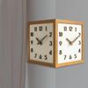Двусторонние угловые настенные часы декоративные 9x9 дюймов из массива дерева для прихожей, бара, многофункциональные стильные