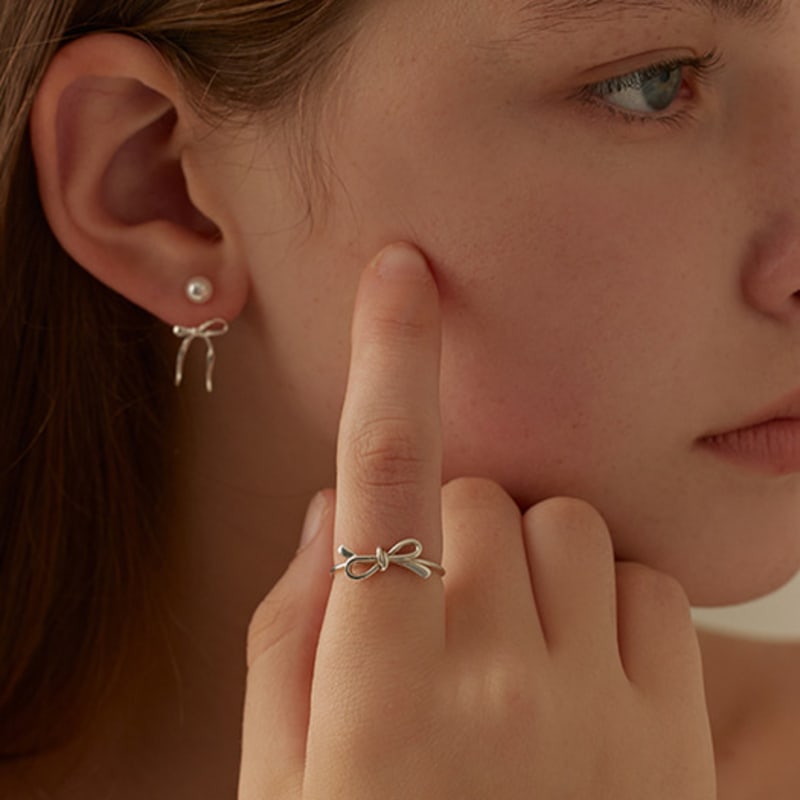 Life Line ribbon ring