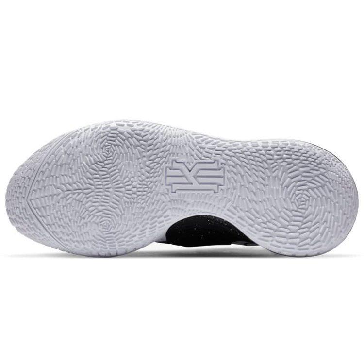 Nike Kyrie Low 3 Team 'Белый Черный' CW6228-101
