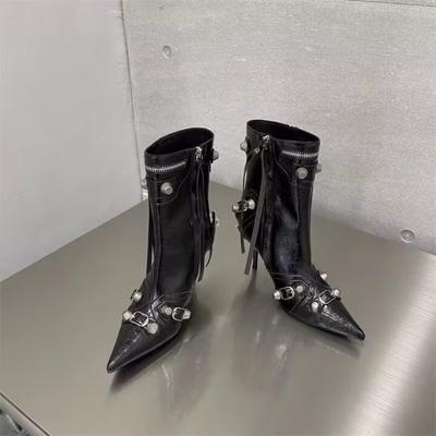 Модные стильные металлические декоративные туфли на высоком каблуке для женщин 2024 зимние сексуальные женские ботильоны с острым носком большого размера 35-42