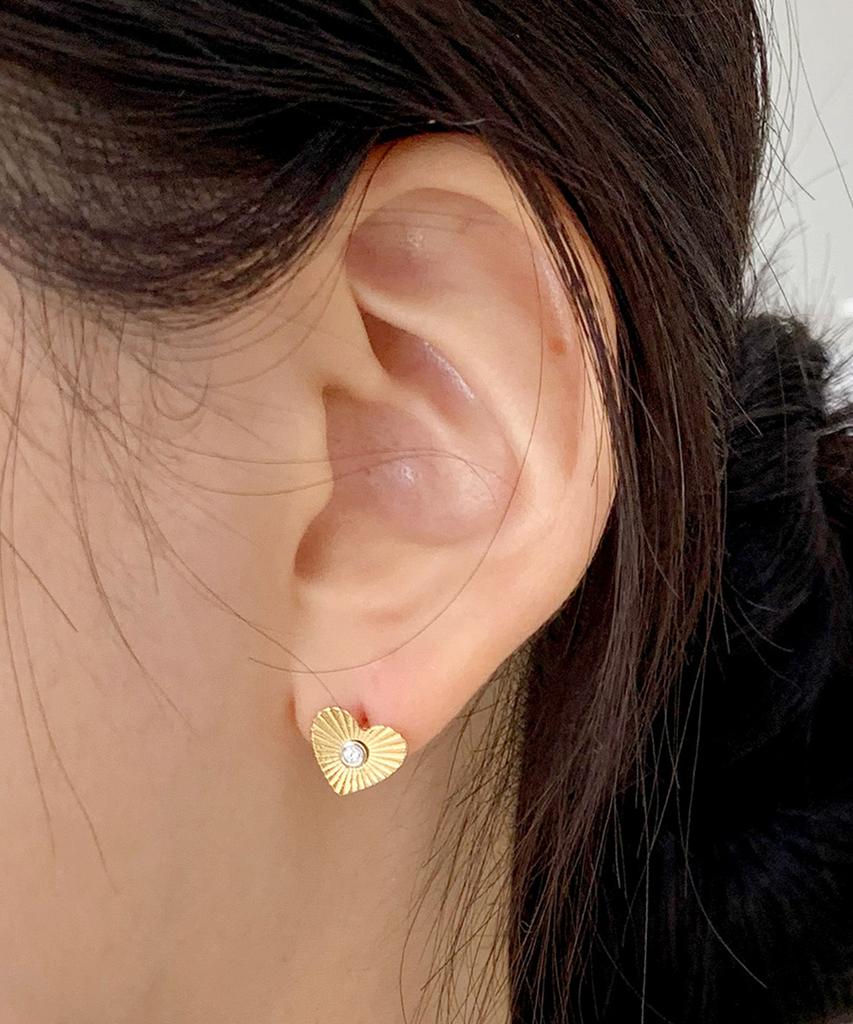 47 Сумка Серьги-сердечки из серебра 925 пробы Miel