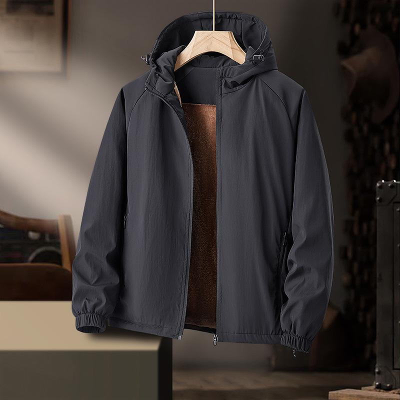 Winter Outdoor Fleece Windbreaker Men's Jacket Windproof, Waterproof, Warm and Versatile Sports Casual Jacket
