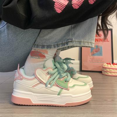 Любовь доска обувь женская новая мода повседневная обувь для хлеба женская обувь универсальная увеличивающая рост белая обувь