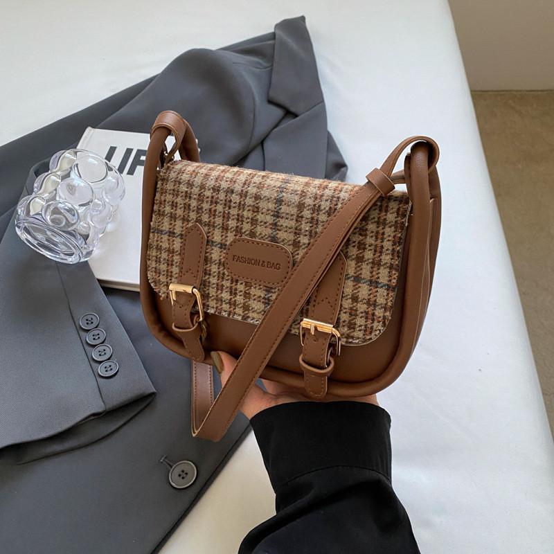 Fashionable Street Style 2024 Winter Plaid Shoulder Bag For Daily Outfits In Green Plaid Brown